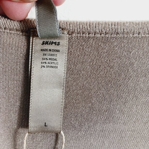 SKIMS, NWT LG, Tan Mini Dress, Long Sleeve Deep Rounded Neckline Soft, Body Con - Picture 4 of 16